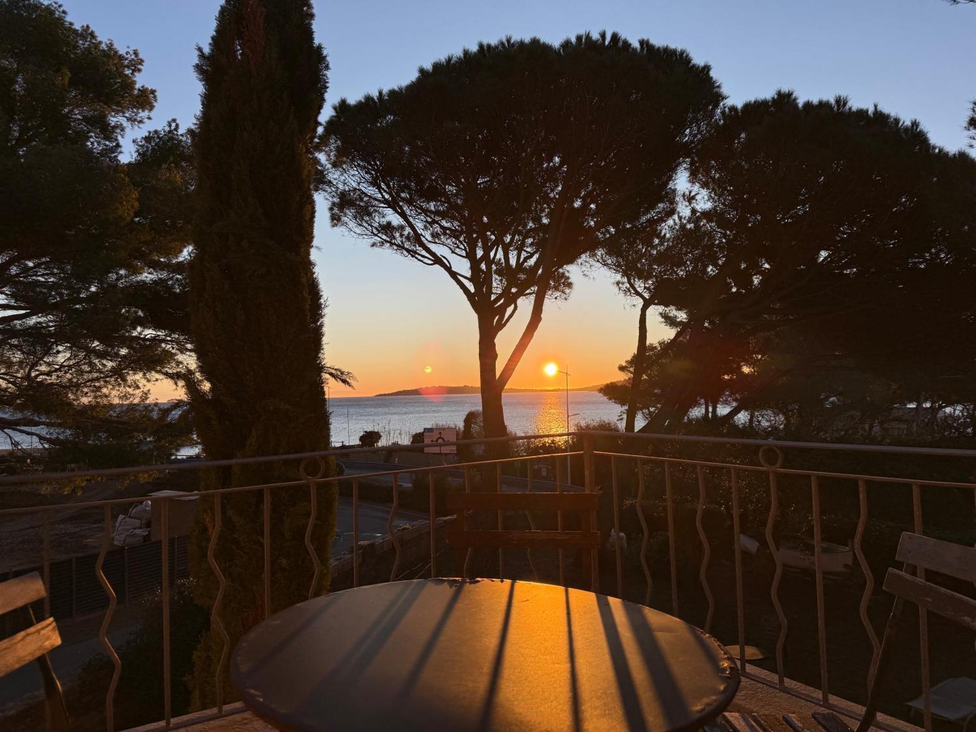 Villa Angelina Front Beach Grimaud Exterior photo